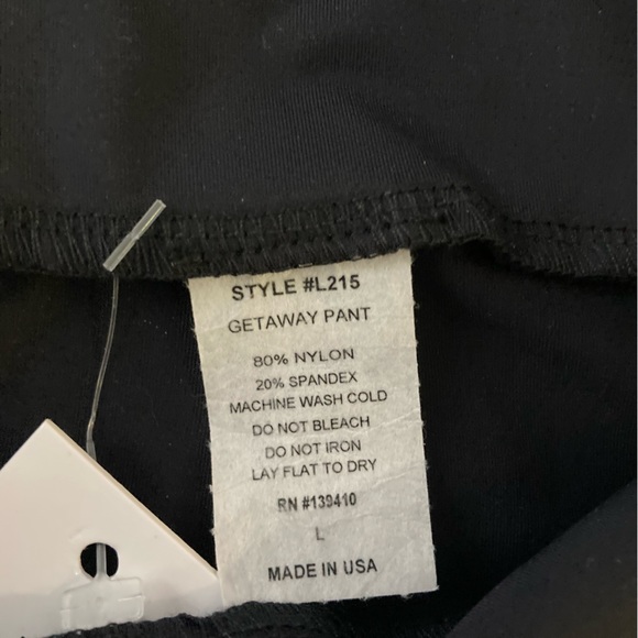 Peloton Capri Leggings - Picture 4 of 6